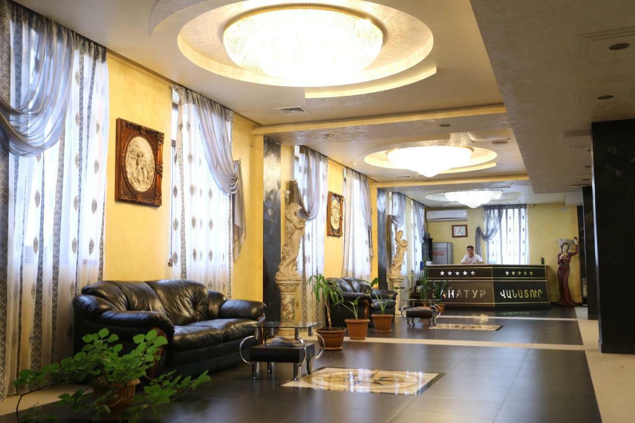 Vanatur Hotel Gjumri Exterior foto